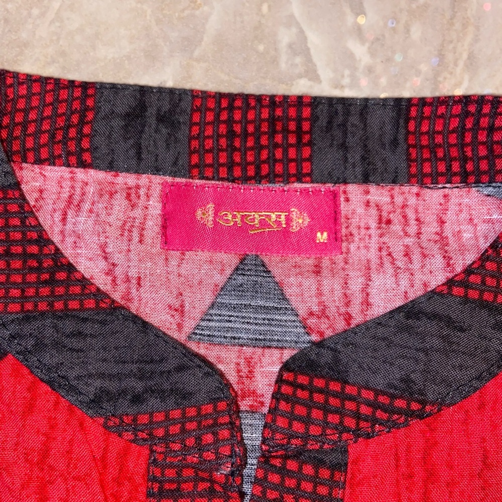 Red and Black Geometric Patterned 2 Piece Kurta Set Salwar Kameez Size M - Picture 4 of 8